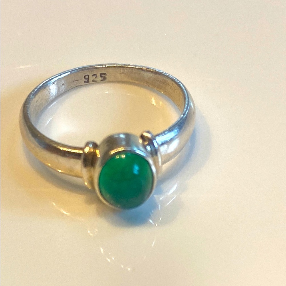 Sterling silver and green onyx ring🌺